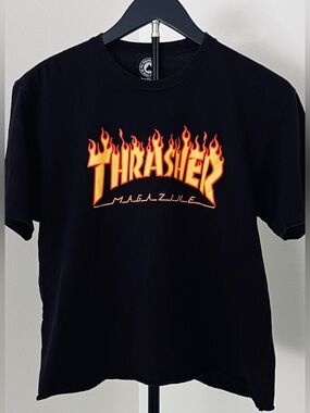 🛹 Thrasher Black Logo Tee | Sk8r Girl Chic | Medium